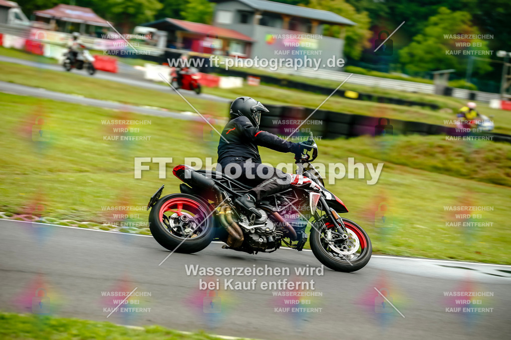 VBK-4306 | Hier findet Ihr Bilder von Touristenfahrten auf der Nürburgring Nordschleife oder von anderen Veranstaltungen die ich besucht habe. Viel Spass beim Durch Schauen 