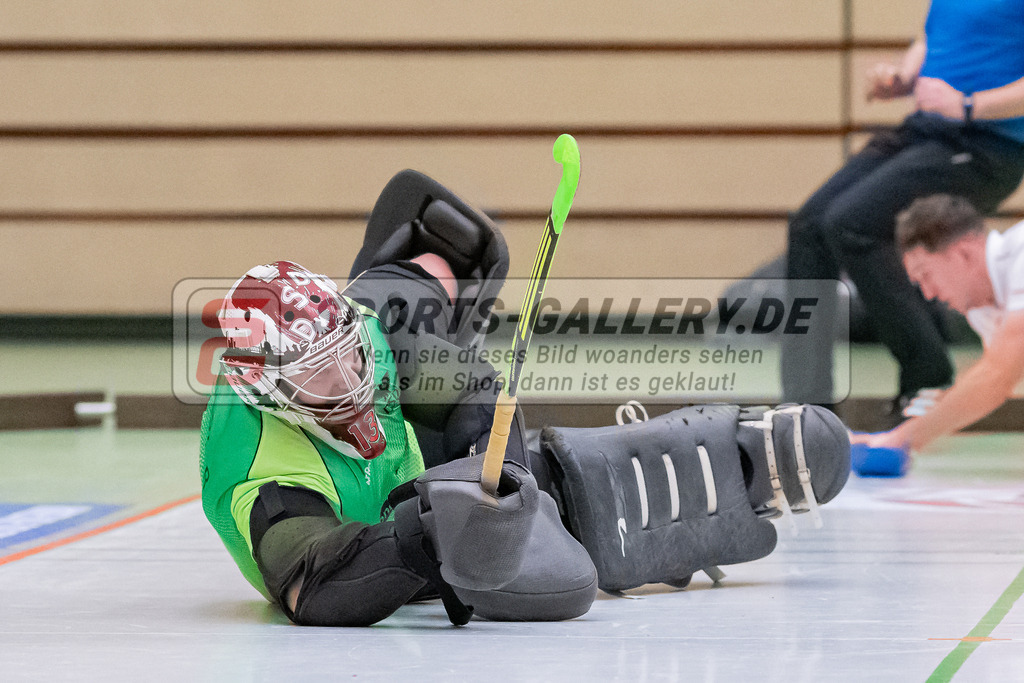 HK_20230113_102769 | 1. Bundesliga ( Halle ) Herren Crefelder HTC - DSD Düsseldorf am 13.1.2023 Crefelder HTC  ( CHTC ) Halle Glockenspitz , Krefeld , Jonas Weißner Torwart ( DSD Düsseödorf #13 )