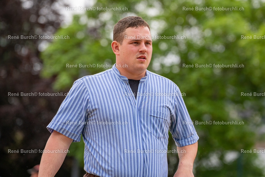 BUR03576 | René Burch leidenschaftlicher Fotograf aus Kerns in Obwalden.  Hier finden sie Sport, Landschaft und Natur Fotografie.
 - Realisiert mit Pictrs.com