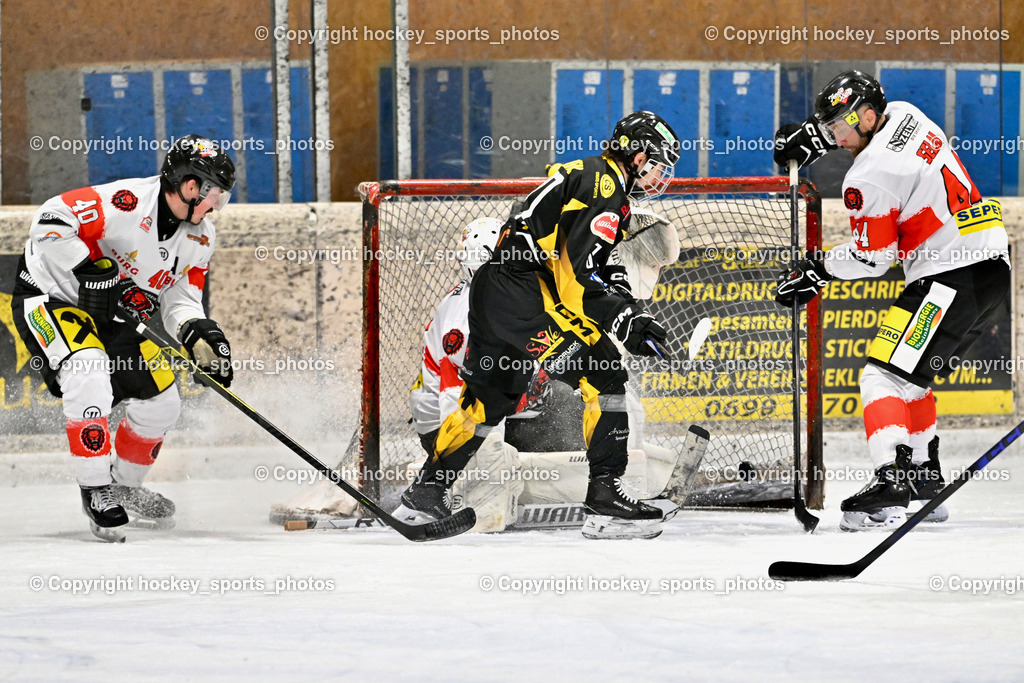 EC MET PHOTOVOLTAIK HORNETS SPITTAL vs. EV ZELTWEG MURTAL LIONS | #40 Forcher Andreas EV ZELTWEG MURTAL LIONS, #87 Urbanek Martin EC Hornets Spittal, #44 Selan Maks EV ZELTWEG MURTAL LIONS, EC MET PHOTOVOLTAIK HORNETS SPITTAL vs. EV ZELTWEG MURTAL LIONS, EC MET PHOTOVOLTAIK HORNETS SPITTAL vs. EV ZELTWEG MURTAL LIONS am 08.02.2026 in Spittal an der Drau (Eissportzentrum Spittal), Austria, (Photo by Bernd Stefan)