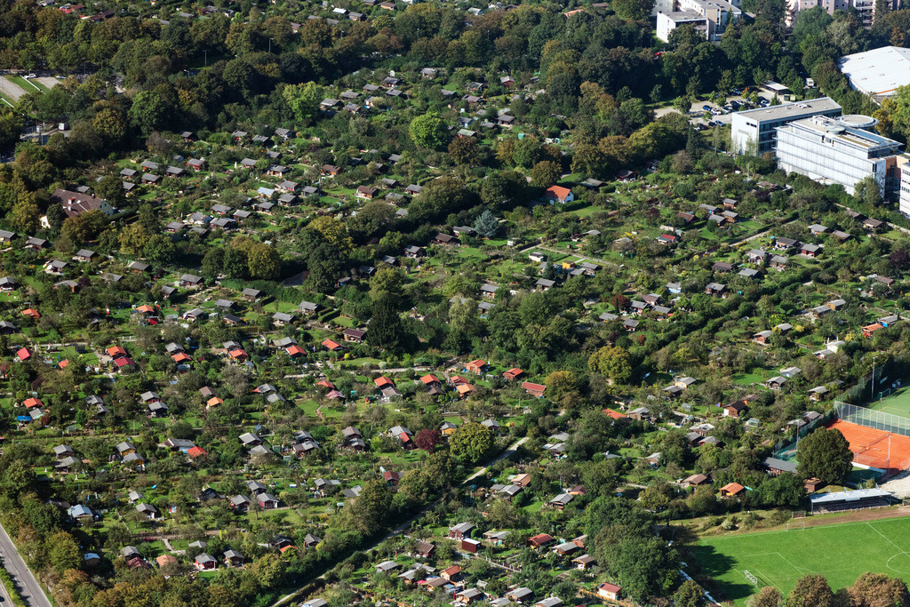 dr__0054663.jpg | MüNCHEN 15.09.2020 Parzellen einer Kleingartenanlage im Ortsteil Sendling-Westpark in München im Bundesland Bayern, Deutschland. // Parcel of a small garden in the district Sendling-Westpark in Munich in the state Bavaria, Germany. Foto: Daniel Reiter
