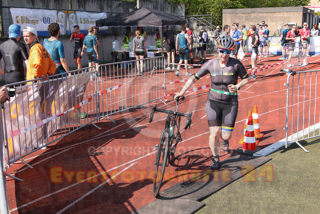 220424_1108_EV8_8924 | Sportfotografie im Rhein-Sieg Kreis, Köln, Bonn, NRW, Rheinland Pfalz, Hessen, etc. Unser Tätigkeitsfeld umfasst den Laufsport vom Volkslauf über den Marathon, Duathlon, Triathon bis zum Ultralauf wie Kölnpfad Ultra oder Schindertrail.