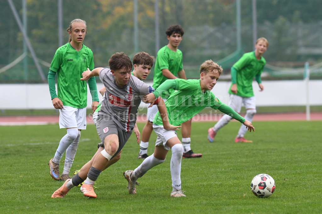 SpVgg GW U15 : Jahn Regensburg | Ha-Ri; Sportfotografie Ha-Ri; Sporfotografie Harry Rindler; Sport Deggendorf; Sportbilder Deggendorf; Sportfotos Deggendorf; Sportfotos Niederbayern; Sportbilder Niederbayern; Amateursport Niederbayern; Bayern;  - Realisiert mit Pictrs.com