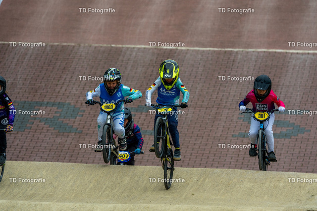 BayBMX2026-05695 | Fotogalerie von Thomas Dettweiler mit Eventbildern und lizenzfreien Fotos. Perfekt als Wandbild, für Büro, Website oder private Nutzung. - Realisiert mit Pictrs.com
