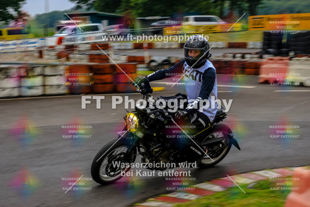 OBK-5440 | Hier findet Ihr Bilder von Touristenfahrten auf der Nürburgring Nordschleife oder von anderen Veranstaltungen die ich besucht habe. Viel Spass beim Durch Schauen 