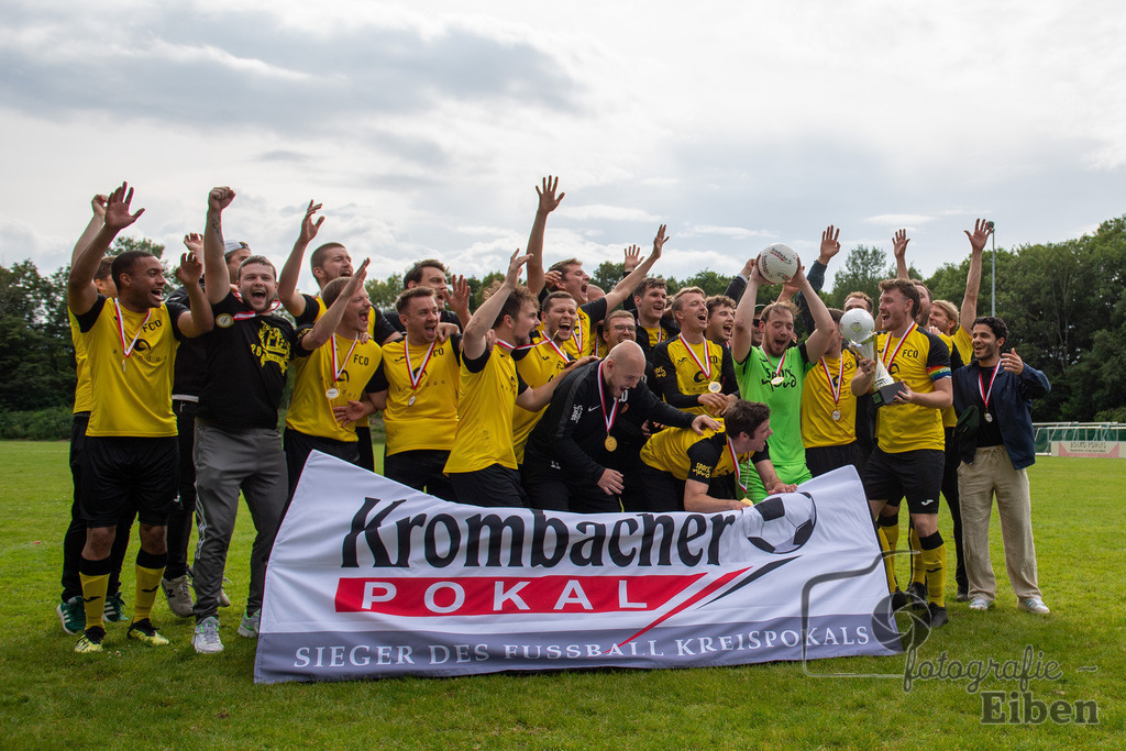 1. FC Ohmstede-SVE Wiefelstede | Herren Kreispokalfinale Jade-Weser-Hunte; 1.FC Ohmestede (gelb) - SVE Wiefelstede (weiß) am 16.06.2024; in Obenstrohe (Plaggenkrugstraße), Photo: Philip Eiben 2024 - Realisiert mit Pictrs.com