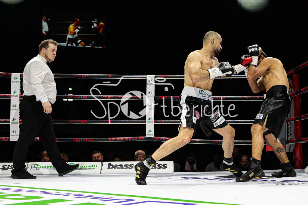 Profi - Box - Gala / Main Event | Shefat ISUFI (Schwarz Weisse Hose) im WBF Titelkampf gegen Hernan David PEREZ (Schwarze Hose)