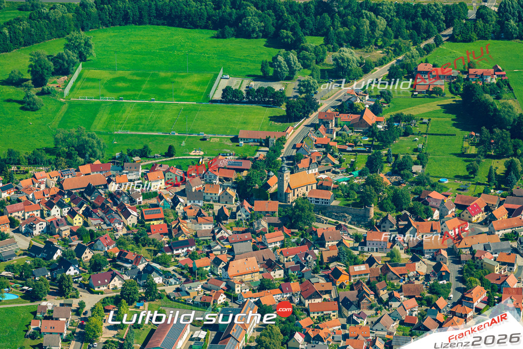 Luftaufnahme Walldorf Meiningen - Die Luftaufnahme wurde 2025 vom UL-Flugzeug heraus erstellt ( ohne Drohne ) - Hochauflösende Luftaufnahme - für professionelle Ausdrucke geeignet. Die Geschenkidee !Mit Lizenz und Bildrechte bestellbar
