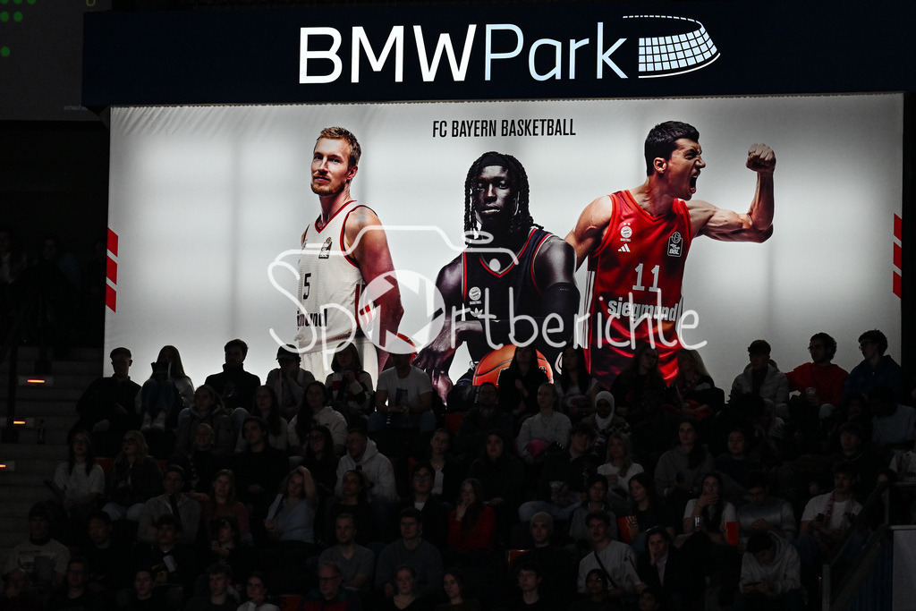 FC Bayern München - Skyliners Frankfurt | MUNICH, GERMANY - 17. FEBRUARY: Basketball im BMW Park / Symbolbild / Symbolfoto während dem Spiel zwischen dem FC Bayern München und den Skyliners Frankfurt am 21. Spieltag der easyCredit BBL im BMW Park