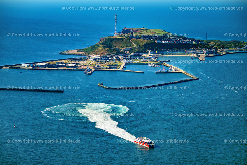Helgoland_Halunder_Jet_FRS_Fähren_ELS_4275280824 | HELGOLAND 28.08.2024 Fahrt eines Fähr- Schiffes " FRS Halunder Jet " in Helgoland im Bundesland Schleswig-Holstein, Deutschland. // Trip of a ferry ship "FRS Halunder Jet" in Heligoland in the state Schleswig-Holstein, Germany. Foto: Martin Elsen