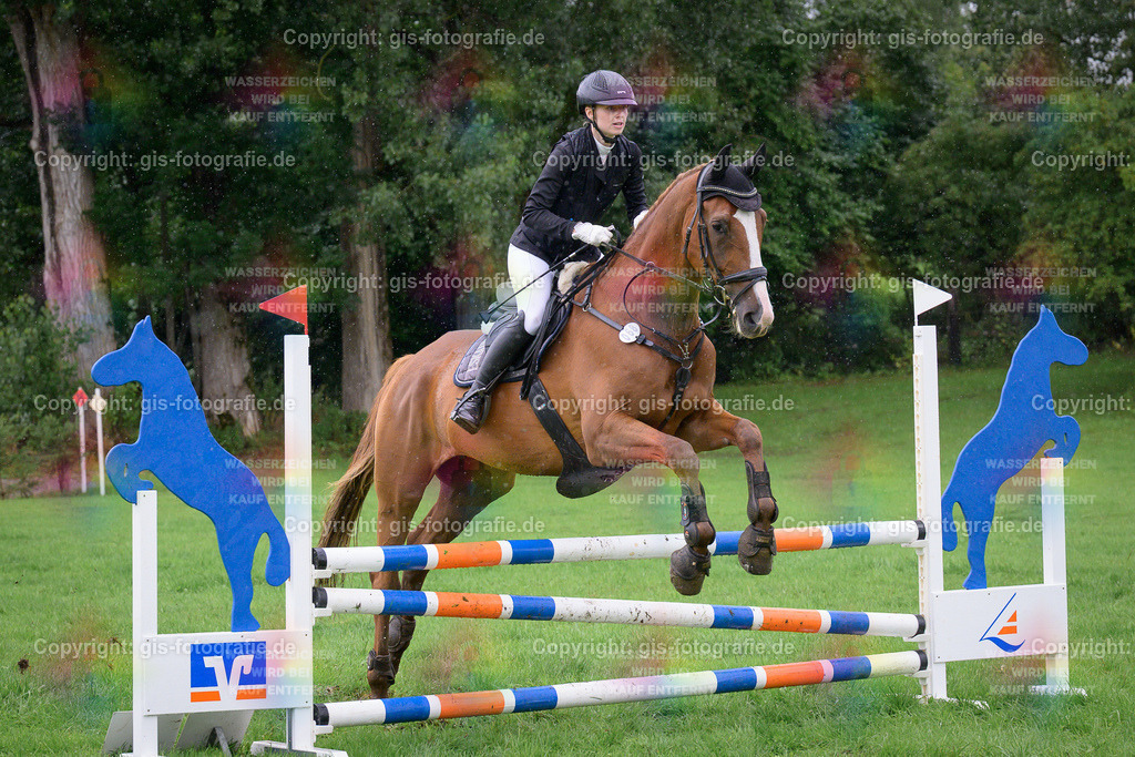 068_Schwerin_Hannah_Saturn-S_A1_Springen_250802_06 | gis-fotografie