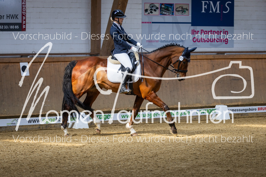 Sth-LPO25-A-Dr-042 | MomenTaufnahmen Pferdesportfotos