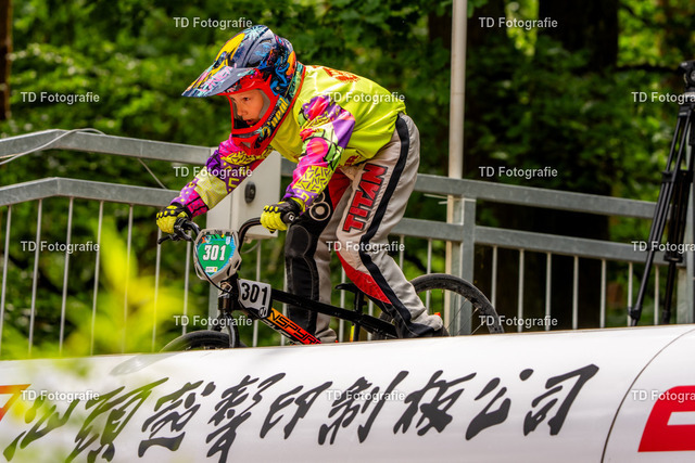 BayBMX2026-06051 | Fotogalerie von Thomas Dettweiler mit Eventbildern und lizenzfreien Fotos. Perfekt als Wandbild, für Büro, Website oder private Nutzung. - Realisiert mit Pictrs.com