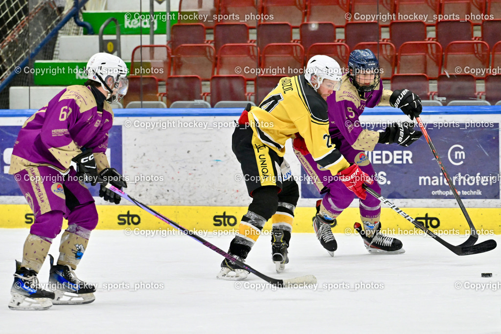 EC Kellerberg vs. EC Arnoldstein | #24 Hadzic Eldin EC Arnoldstein, #19 Andric Kilian EC Kellerberg, #63 Smoliner Maximilian EC Kellerberg, EC Kellerberg vs. EC Arnoldstein, EC Kellerberg vs. EC Arnoldstein am 27.01.2026 in Villach (Stadthalle Villach), Austria, (Photo by Bernd Stefan)