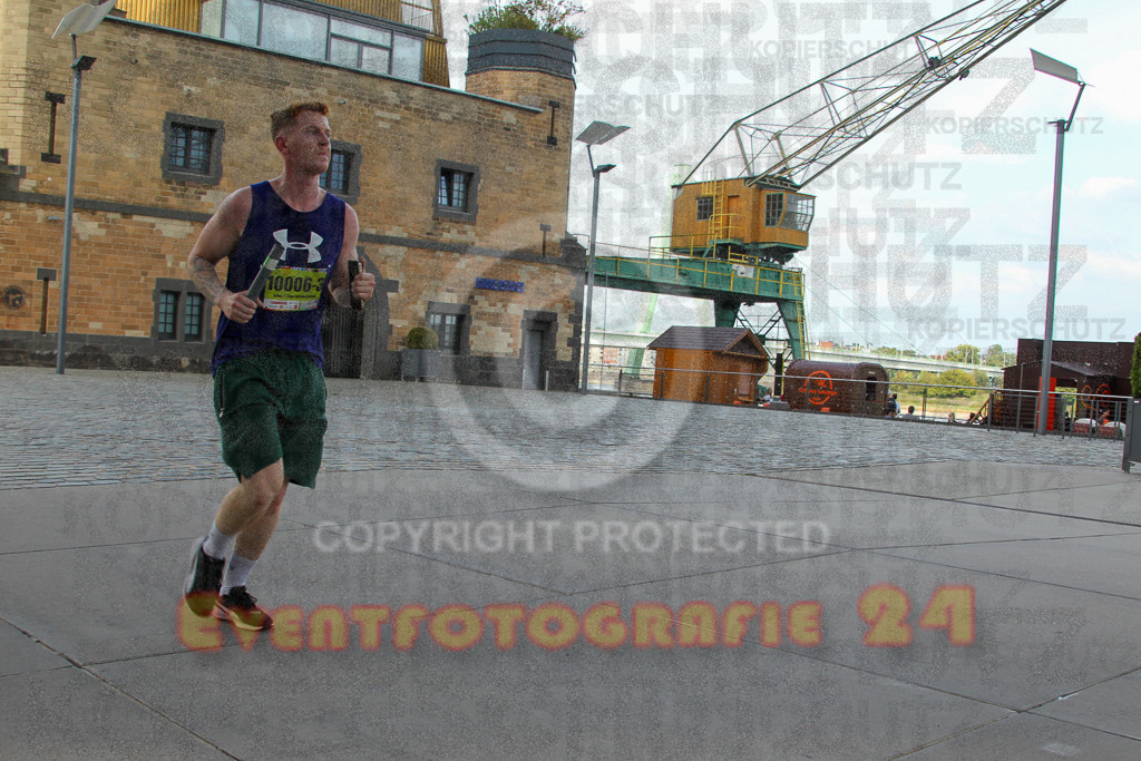 250920_1542_EV4_9486 | Sportfotografie im Rhein-Sieg Kreis, Köln, Bonn, NRW, Rheinland Pfalz, Hessen, etc. Unser Tätigkeitsfeld umfasst den Laufsport vom Volkslauf über den Marathon, Duathlon, Triathon bis zum Ultralauf wie Kölnpfad Ultra oder Schindertrail.