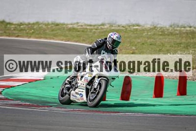 spof8156 | Professionelle Fotos von Sportveranstaltungen, aber auch Hochzeiten und anderen Events. - Realisiert mit Pictrs.com