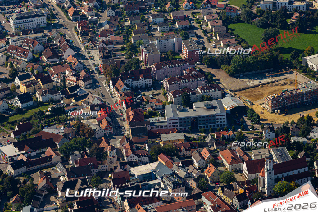 Aktuelles Luftbild von  Aichach Kauf mit Lizenz / Bildrechten möglich- Die Luftaufnahme wurde 2021 mittels UL-Flugzeug erstellt ( keine Drohne ) - hochauflösende Kamera-Systeme von  Canon -Beste Qualität - Für grossformatige Ausdrucke geeignet. Die Geschenkidee !