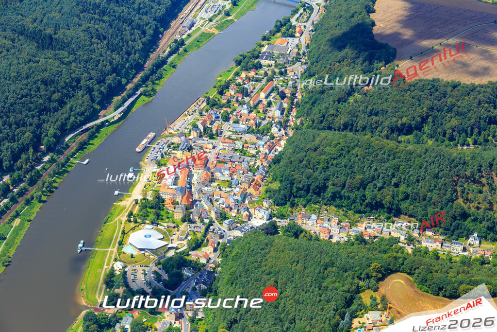 Die Luftaufnahme der Stadt Bad Schandau wurde vom UL-Flugzeug heraus erstellt ( keine Drohne )- hohe Auflösung für beste Qualität