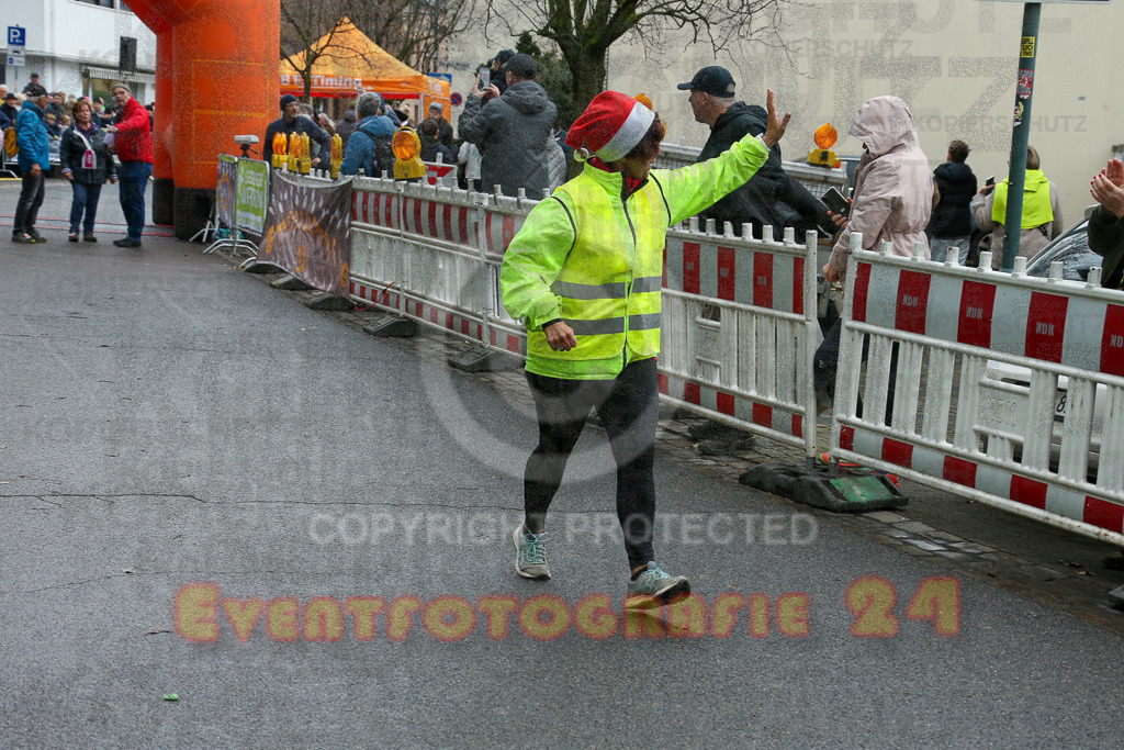 251130_1134_EX1_8112 | Sportfotografie im Rhein-Sieg Kreis, Köln, Bonn, NRW, Rheinland Pfalz, Hessen, etc. Unser Tätigkeitsfeld umfasst den Laufsport vom Volkslauf über den Marathon, Duathlon, Triathon bis zum Ultralauf wie Kölnpfad Ultra oder Schindertrail.