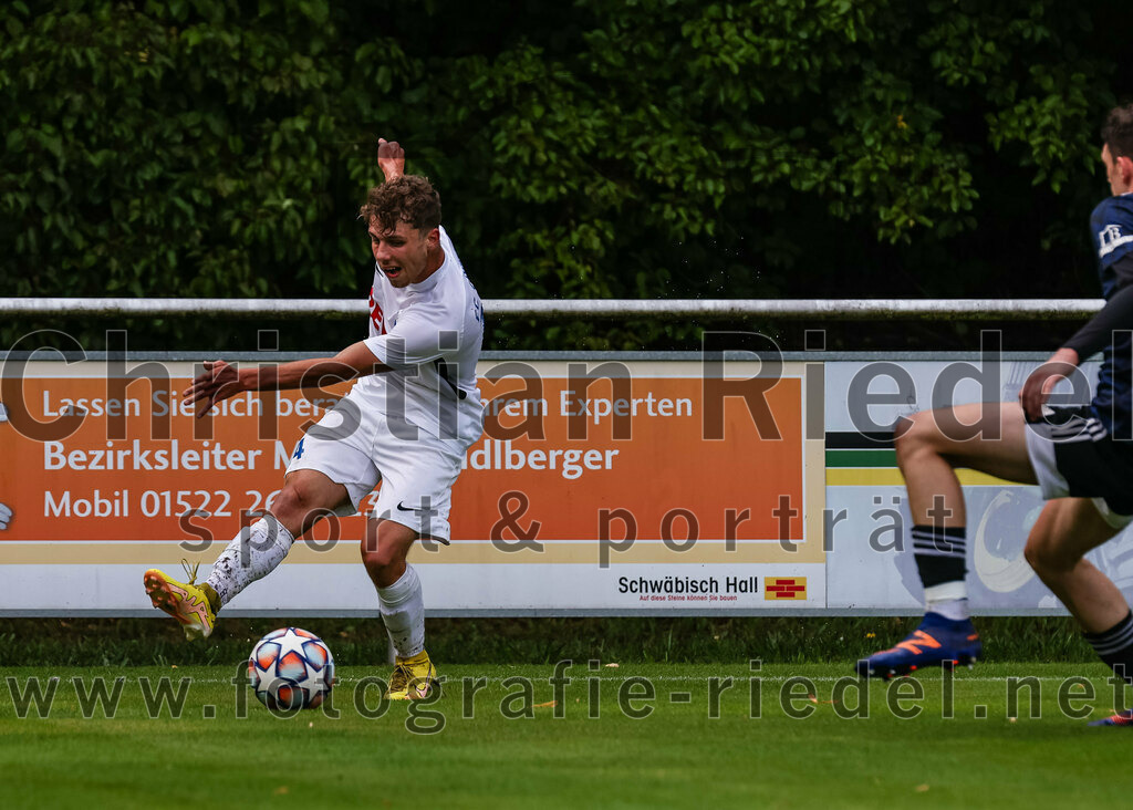 2023-07-28_045_FC_Eitting_gegen_FC_Moosburg | Eitting, Deutschland, 28.07.2023:
Fußball, Kreisliga 2023 / 2024, 1. Spieltag, FC Eitting gegen FC Moosburg, Endergebnis: 1:1

Niclas Noll (FC Eitting, #14)

Foto: Christian Riedel / fotografie-riedel.net