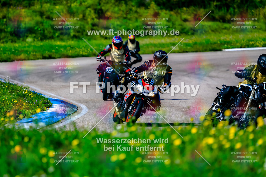 092-5481 | Hier findet Ihr Bilder von Touristenfahrten auf der Nürburgring Nordschleife oder von anderen Veranstaltungen die ich besucht habe. Viel Spass beim Durch Schauen 