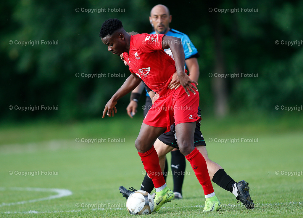 A_LUI_060625_20 | SPORT FUSSBALL REGIONALLIGA MITTE ASKOE OEDT-GLEISDORF 09 06.06.2025 IM BILD: ADAMSON SHARAFA  (OEDT) UND MICHAEL LODER  (GLEISDORF) FOTOLUI