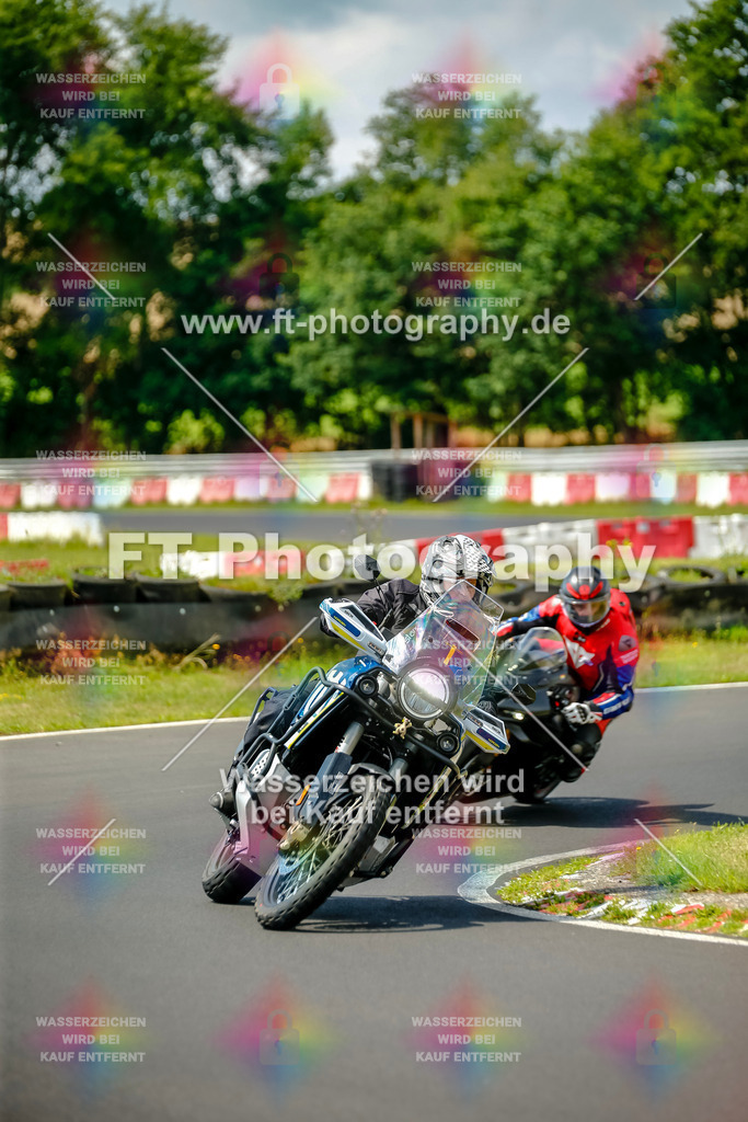 VBK-4896 | Hier findet Ihr Bilder von Touristenfahrten auf der Nürburgring Nordschleife oder von anderen Veranstaltungen die ich besucht habe. Viel Spass beim Durch Schauen 