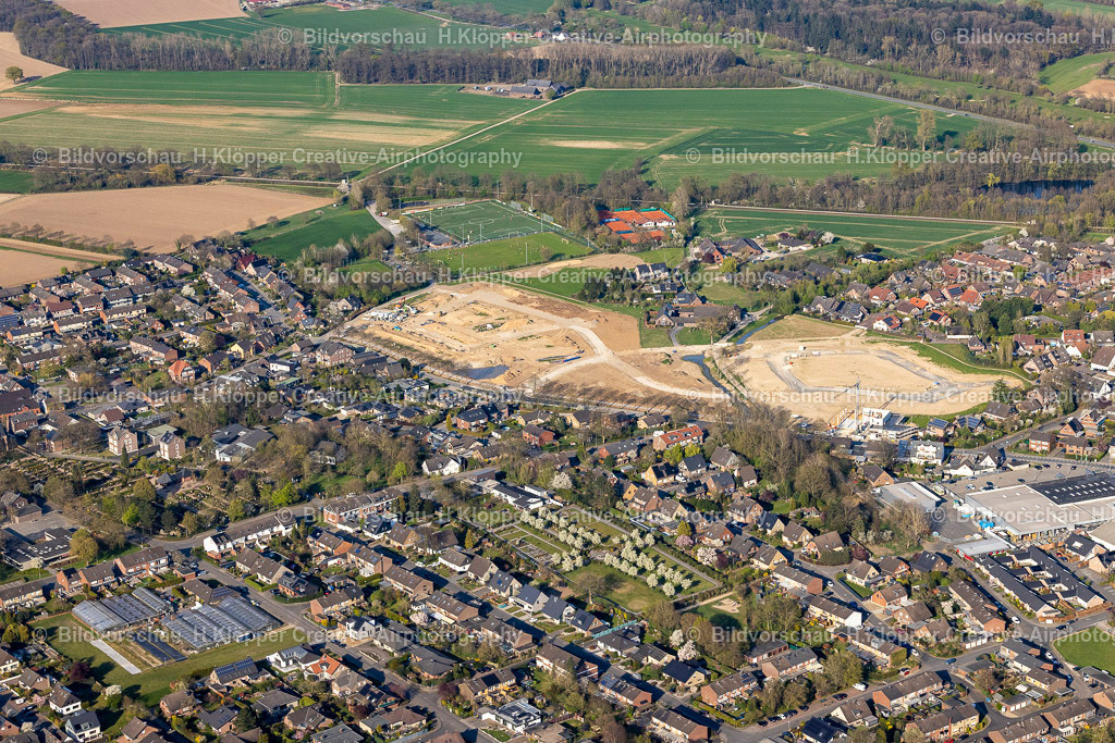 Luftbilder Geldern-9387 | Luftbild Baustelle mit Erschließungs - und Erdaufschüttungs- Arbeiten an der Dreihöfeweg, Grunewaldstraße, Baugebiet „Lüssfeld“ in Geldern im Bundesland Nordrhein-Westfalen, Deutschland - Realisiert mit Pictrs.com