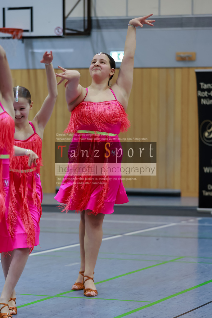 20260307_Solo-Forma_BL2_Nbg09529 | Tanzsportbilder, Standardtanz, Lateintanz, WDSF, DTV, LTVB, dancecomp, goc, hessen tanzt, blaues band der spree, walzer, tango, wiener walzer, slowfox, quickstepp, samba, rumba, cha-cha-cha, paso doble. jive, hd-kroft photography, turniertanzsport