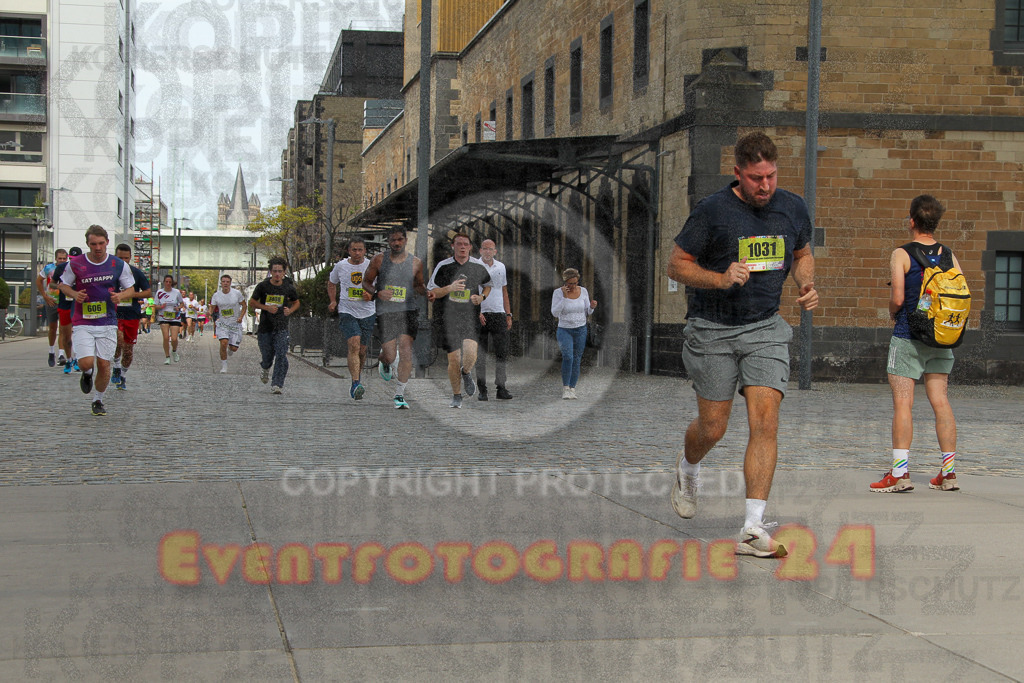 250920_1325_EV4_5475 | Sportfotografie im Rhein-Sieg Kreis, Köln, Bonn, NRW, Rheinland Pfalz, Hessen, etc. Unser Tätigkeitsfeld umfasst den Laufsport vom Volkslauf über den Marathon, Duathlon, Triathon bis zum Ultralauf wie Kölnpfad Ultra oder Schindertrail.