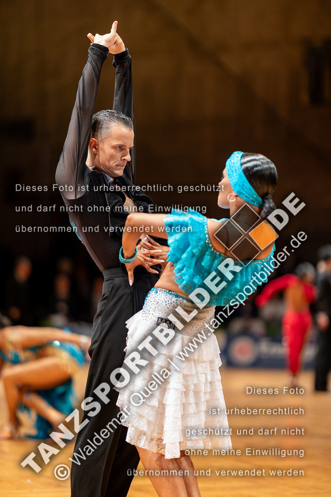 20230812-12381 | Hier finden Sie Tanz Bilder vom Latein und Standard Formationen tanzen. Sportbilder vom Tanzsport. Schöne Fotos und von Weltmeisterschaft, Europameisterschaft, Bundesliga, Regionalliga, Oberliga und Landesliga sowie von GOC Stuttgart, DanceComp, WM Bremen