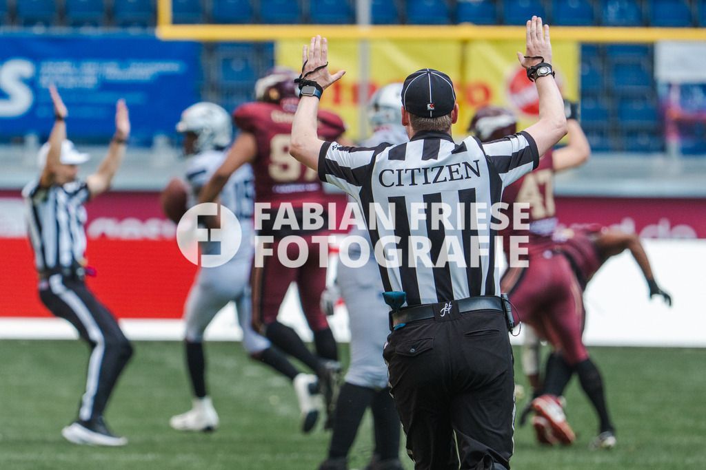 GER Rhein Fire vs. Raiders Tirol, Football, European League of Football, Spieltag 12, Saison 2025, 10.08.2025 | GER Rhein Fire vs. Raiders Tirol, Football, European League of Football, Spieltag 12, Saison 2025, 10.08.2025Foto: Fabian Friese - Realisiert mit Pictrs.com