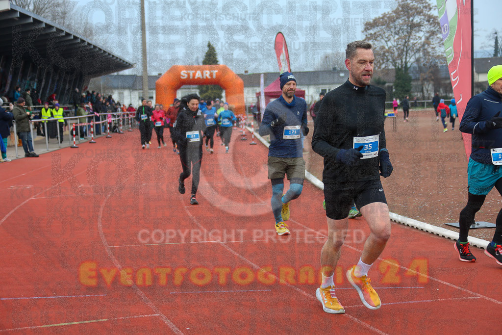 230129_1006_EX1_3238 | Sportfotografie im Rhein-Sieg Kreis, Köln, Bonn, NRW, Rheinland Pfalz, Hessen, etc. Unser Tätigkeitsfeld umfasst den Laufsport vom Volkslauf über den Marathon, Duathlon, Triathon bis zum Ultralauf wie Kölnpfad Ultra oder Schindertrail.