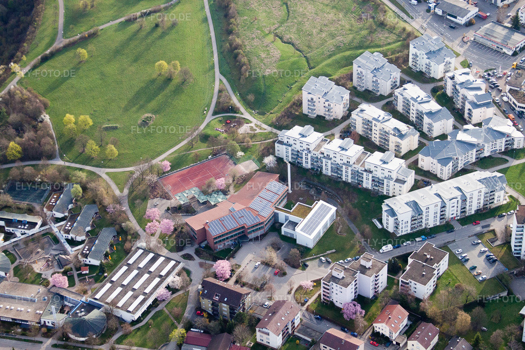 Luftbild: Ostertag Realschule, Tiroler Straße im Ortsteil Eltingen in Leonberg im Bundesland Baden-Württemberg in Deutschland. Foto: IMG_39102.jpg vom 03.04.2011 durch Werner Riehm/FLY-FOTO.de