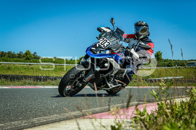 0203-250511_BOX-011_203 | Deine Full-Service-Agentur für ✔️Videoproduktionen und ✔️Motorsportfotografie Jetzt Angebot anfragen!