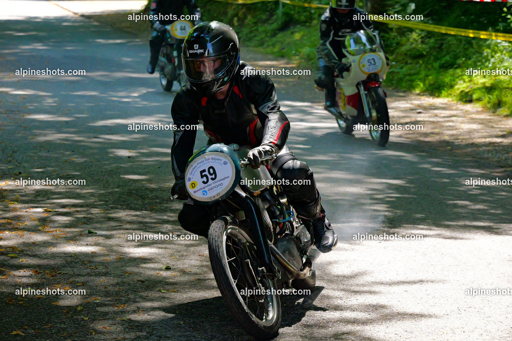 P1036655 | Erleben Sie atemberaubende, hochqualitative Fotos Ihrer Fahrt entlang der malerischen Alpenstraßen. Besuchen Sie alpineshots.com, um professionelle Aufnahmen Ihrer unvergesslichen Reise zu finden und zu kaufen - Realisiert mit Pictrs.com