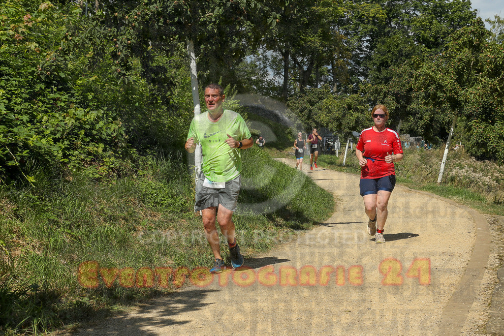 250824_1236_EX1_9904 | Sportfotografie im Rhein-Sieg Kreis, Köln, Bonn, NRW, Rheinland Pfalz, Hessen, etc. Unser Tätigkeitsfeld umfasst den Laufsport vom Volkslauf über den Marathon, Duathlon, Triathon bis zum Ultralauf wie Kölnpfad Ultra oder Schindertrail.