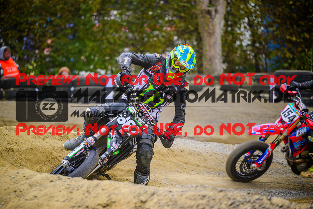 MaZZes_Fotomatrix_20251011_6021986_8849 | SENIOR