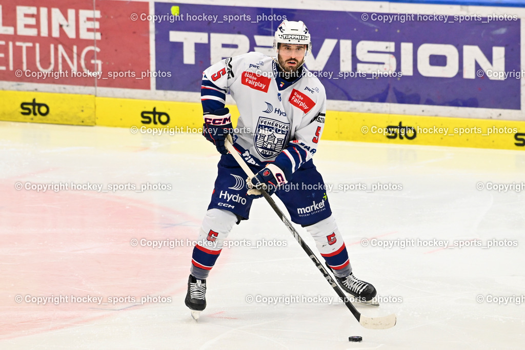 EC IDM WÄRMEPUMPEN VSV vs. HYDRO FEHERVAR AV 19 | #5 Stipsicz Bence HYDRO FEHERVAR, EC IDM WÄRMEPUMPEN VSV vs. HYDRO FEHERVAR AV 19, EC IDM WÄRMEPUMPEN VSV vs. HYDRO FEHERVAR AV 19 am 20.11.2024 in Villach (Stadthalle Villach), Austria, (Photo by Bernd Stefan)