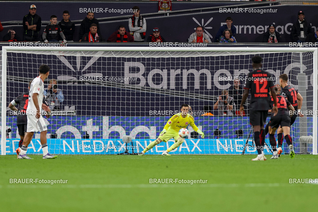 Bayer 04 Leverkusen vs Eintracht Frankfurt - Bundesliga  | Leverkusen, Deutschland, 12.09.25:   Patrick Schick (Bayer 04 Leverkusen) erzielt das Tor zum 2:0 waehrend des Spiels der Bundesliga zwischen  Bayer 04 Leverkusen vs Eintracht Frankfurt in der BayArena(Foto von Brauer-Fotoagentur / Adrian Schlueter)