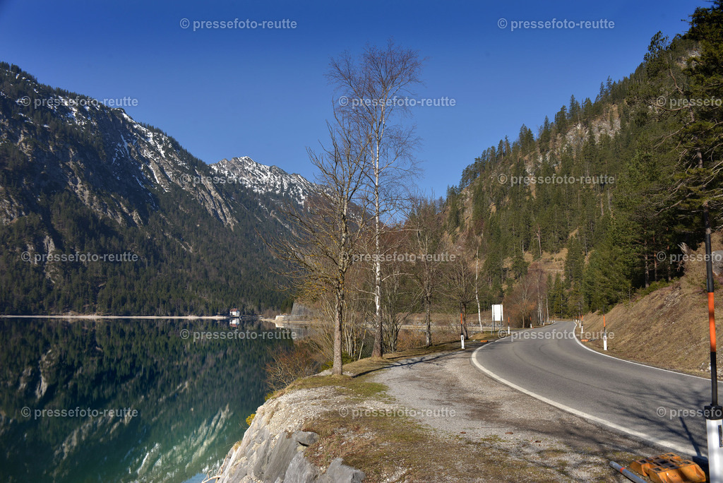 welltvi-BDB-Plansee-Fruehjahr_18032020-WTV_2659 | Info aus dem Bezirk Reutte/Ausserfern Tirol sowie eine umfangreiche Bilddatenbank über die gesamte Region: Lechtal, Talkessel Reutte, Tannheimertal, Zwischentoren. Lech, Plansee, Zugspitze, Grenztunnel, B179, Fernpassstraße, Verkehr, Lawinen, Tradition, - Realisiert mit Pictrs.com