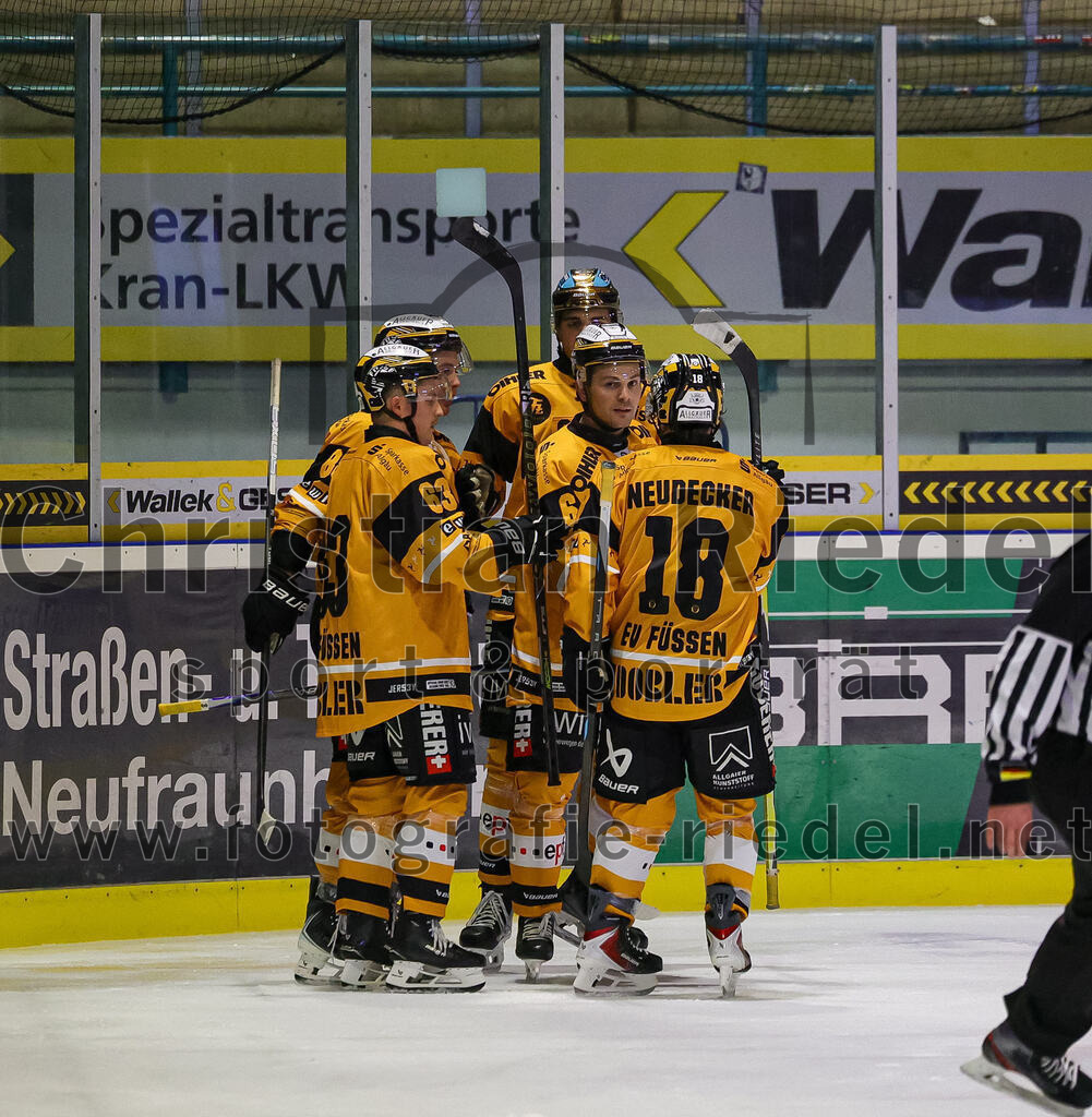 2025-11-02_139_TSV_Erding_gegen_EV_Fuessen | Erding, Deutschland, 02.11.2025:Eishockey, Oberliga Süd 2025 / 2026, 15. Spieltag, TSV Erding gegen EV Füssen, Endergebnis: 2:6Foto: Christian Riedel / fotografie-riedel.net