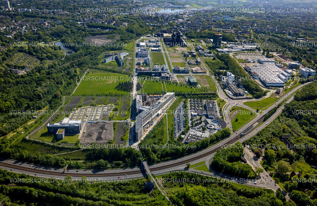Dortmund230503961 | Luftbild, Technologiepark Gewerbegebiet Phoenix West, Baustelle Materna Hauptzentrale, Wilopark, Gasometer, Phoenix-See im Hintergrund, Hörde, Dortmund, Ruhrgebiet, Nordrhein-Westfalen, Deutschland