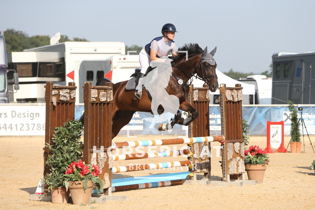 DL2Q0025 | Willkommen bei Brunnmayr - Design & Fotografie – Ihrem Spezialisten für Reitturniere und Pferdeveranstaltungen in Oberösterreich, Salzburg und Bayern! Seit über 17 Jahren sind wir leidenschaftlich dabei.