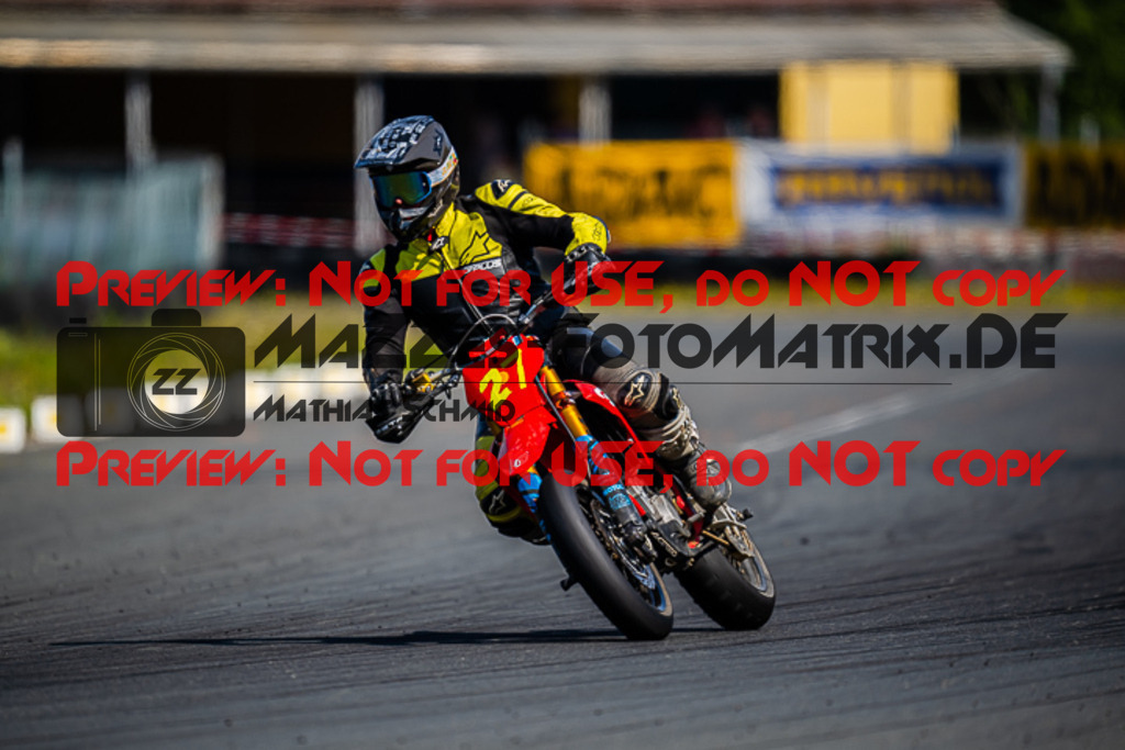 MaZZes_FotoMatrix_220813_4849 | S4