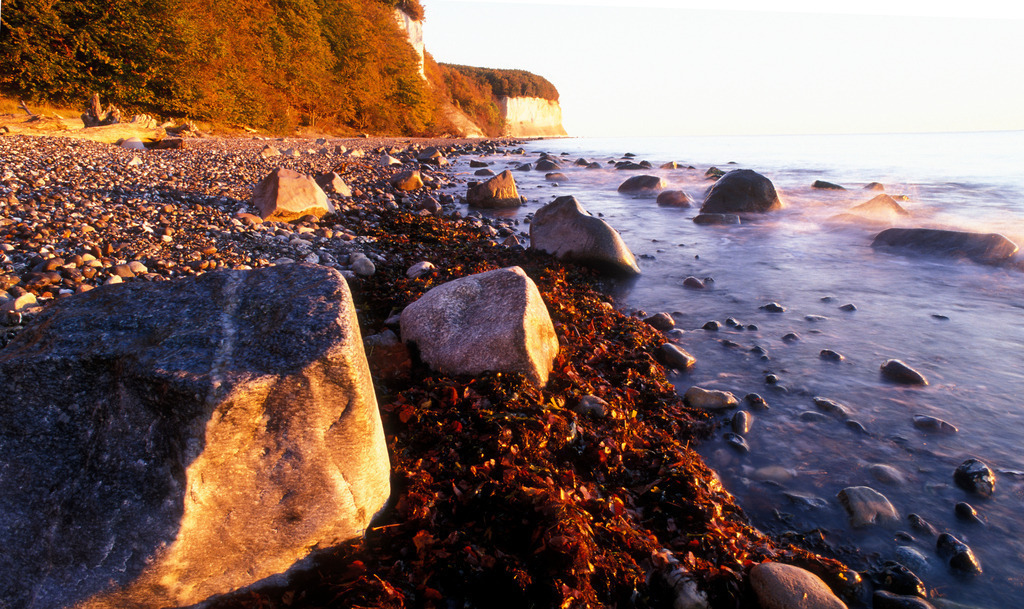 Sonnenenaufgang Kreidekueste | Sassnitz, Deutschland - October 26, 2007: Sonnenenaufgang Kreidekueste. - Realisiert mit Pictrs.com