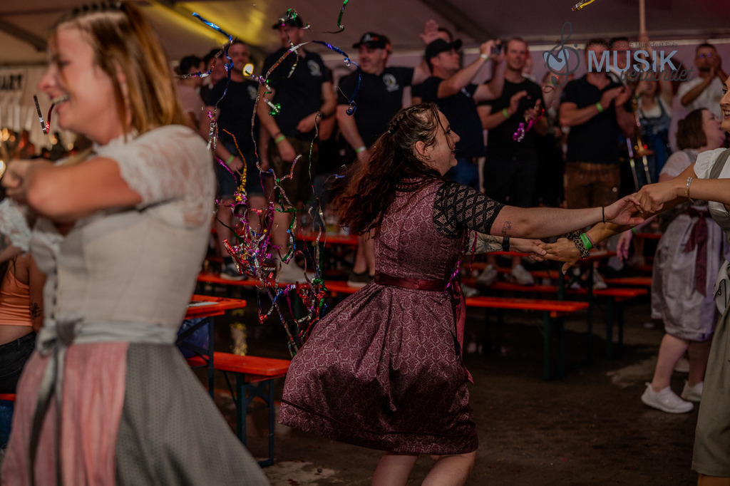 DSC_4928 | "Fussifoto.com – Ihr Ansprechpartner für hochwertige Fotografie! Entdecken Sie kreative Bilder und professionelle Dienstleistungen. Kontaktieren Sie uns für Ihre Projekte!"