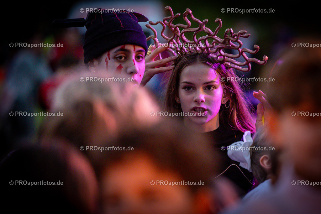 Halloween Run 2024 in Koeln, 31.10.2024 | Impressionen vom Halloween Run 2024 am 31.10.2024 in Koeln (Forstbotanischer Garten Rodenkirchen). Foto: BEAUTIFUL SPORTS/Axel Kohring