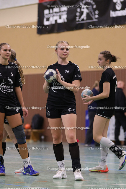 Handball I Juniorinnen I Saison 2026-2027 I Oberliga Schleswig-Holstein I 3. Spieltag I HSG Kalkberg 06 - TSV Bargteheide 001 | Frida Kaack (2, HSG Kalkberg 06) - Realisiert mit Pictrs.com