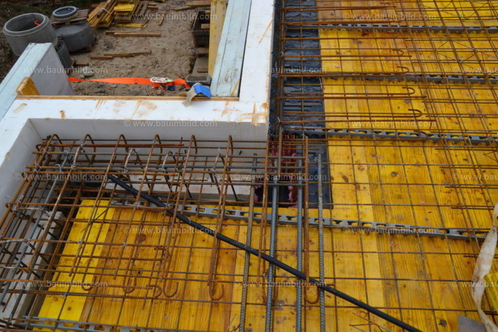bib-lg04-betonarbeiten-decken-0647 | Nach LV-Leistungsgruppen sortierte Detailfotos über den Bau eines Hauses. Alle Hausbau-Bilder direkt vom Urheber und Autor der Website Haus-Selber-Bauen.com